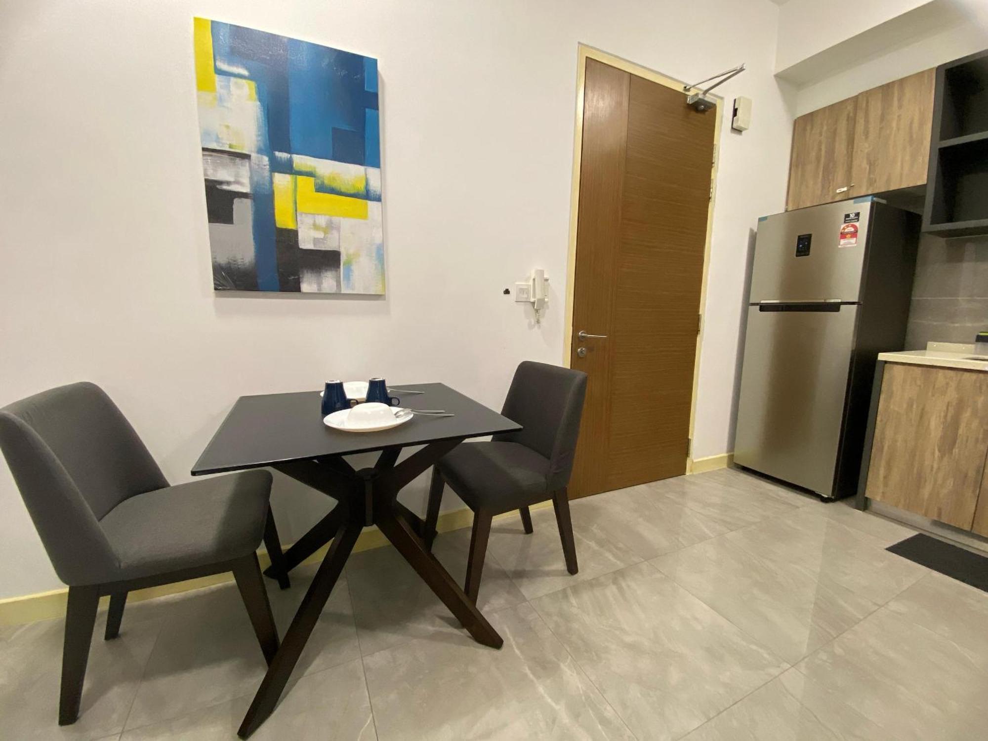 Apartment Imperio By Jeffery Lam Management *